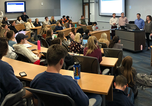 Students debate to crowd Students debate to crowd