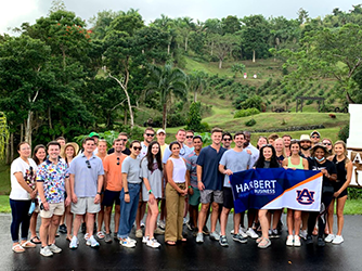 Students Abroad getting Global Business Experience