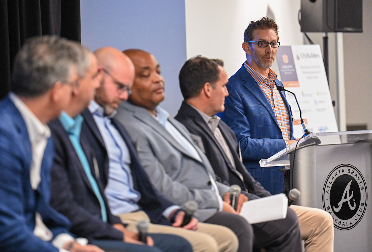 Erik Sjolseth and industry panel