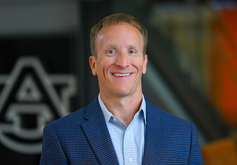 Eric Negangard headshot