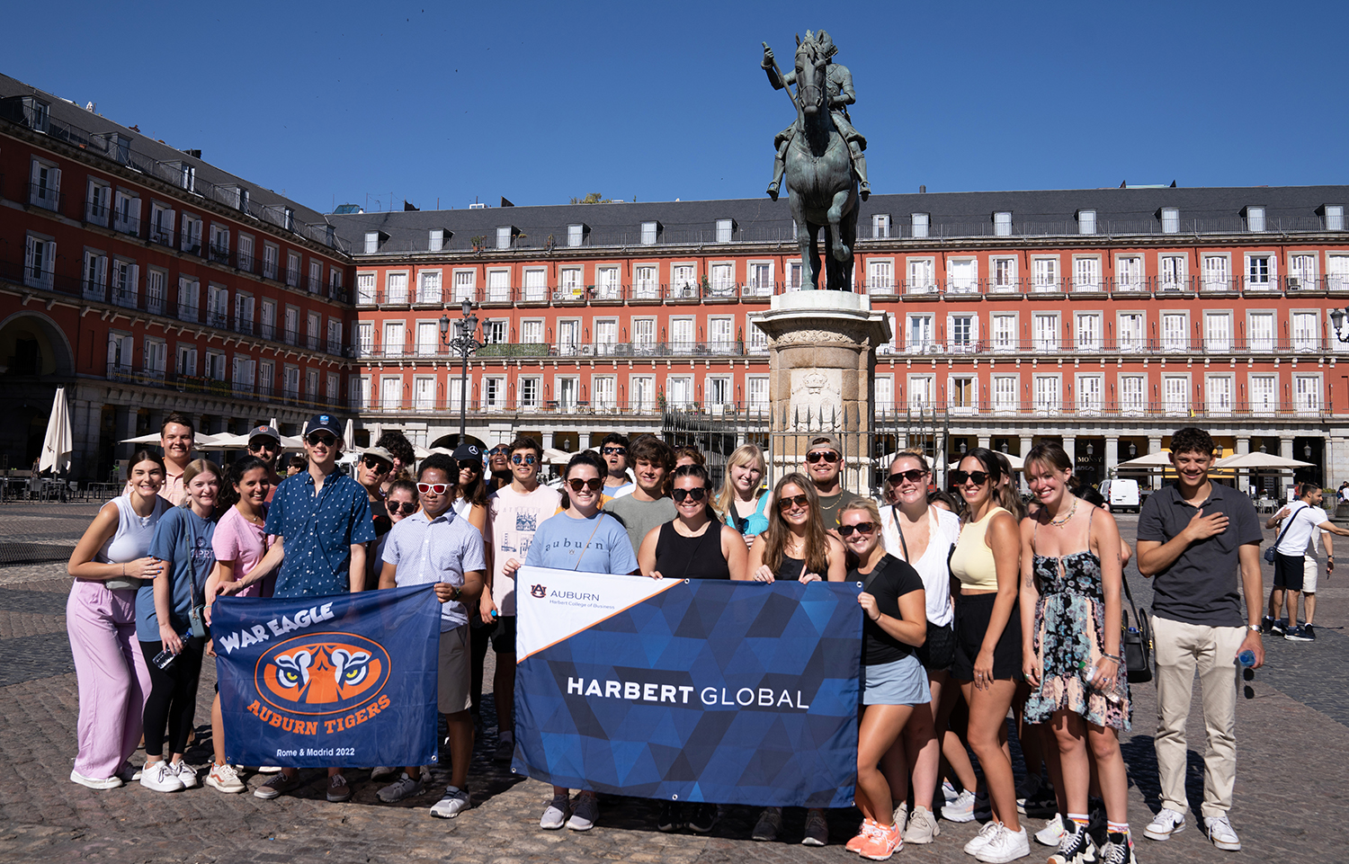 Harbert students Madrid square