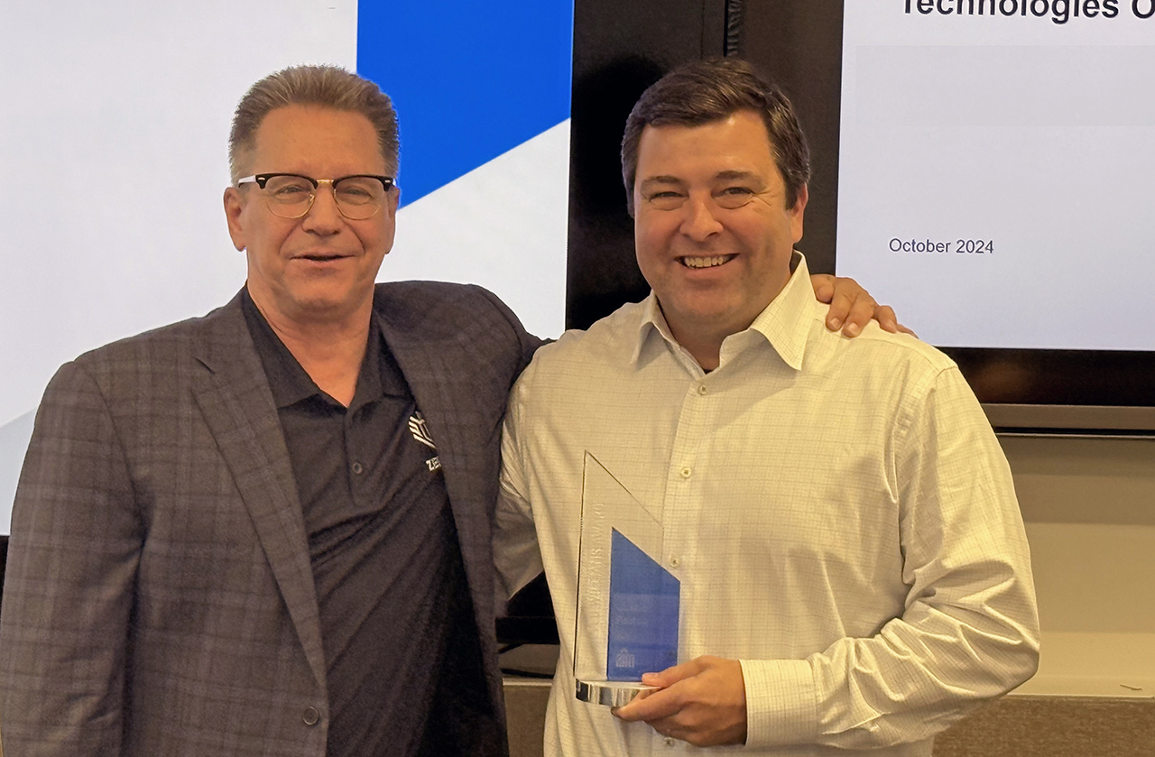 Justiin Patton 2024 Ted Williams award Two men standing next to each other