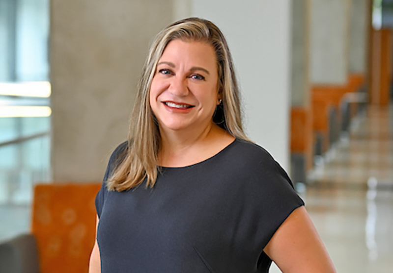 Stacey Robinson headshot